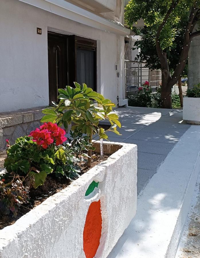 Ευρύχωρο Και Άνετο Διαμέρισμα Στην Ιτέα Joanna'S Apartment Kirra Exterior foto
